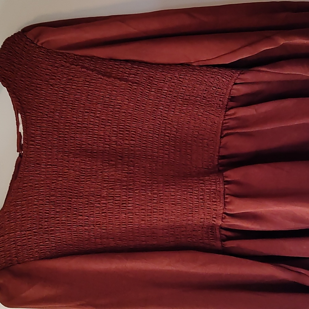 Rust colored blouse - Picture 2 of 5